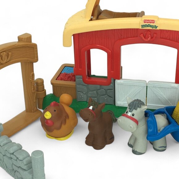 Fisher Price Little People Animal Sound Stable Playset Figures Fencing More 2003 - Picture 3 of 14